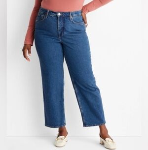 NWT Universal Thread Highest Rise Straight In Medium Wash Size 22W